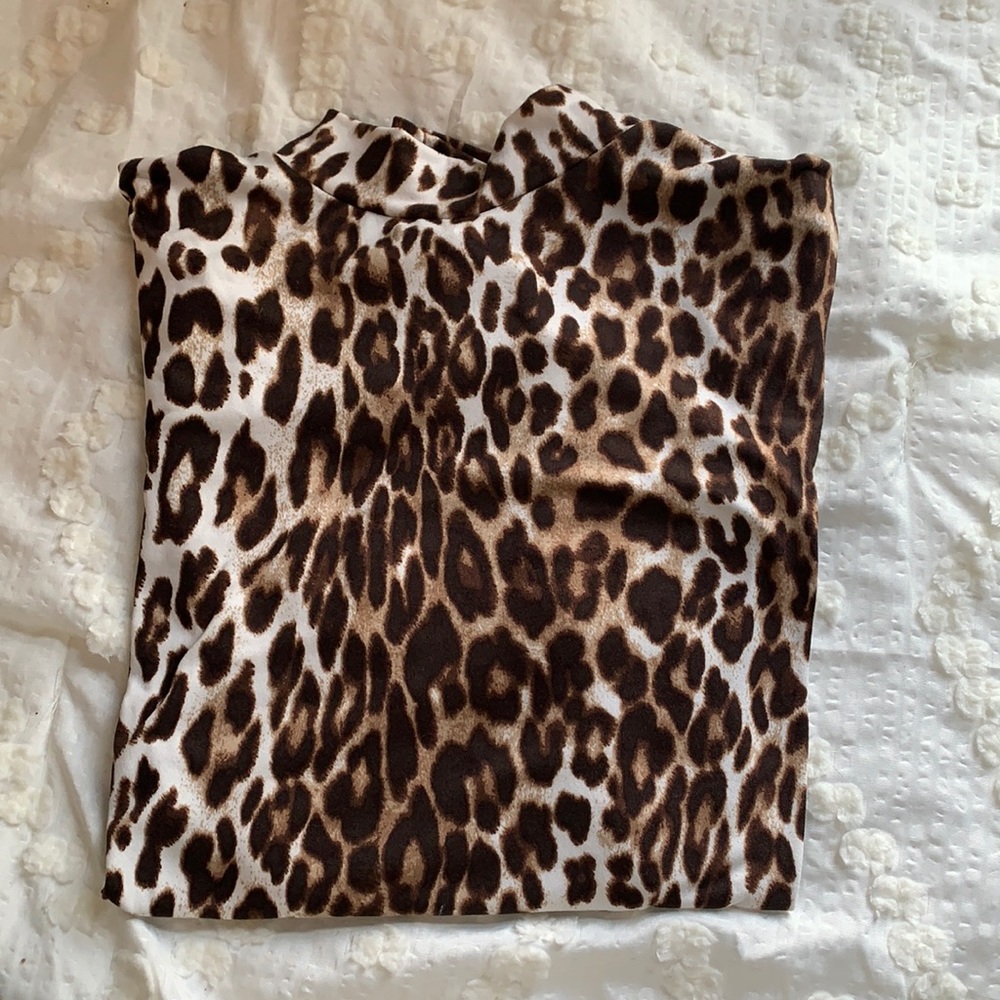 NWOT cheetah print mock-neck long sleeve